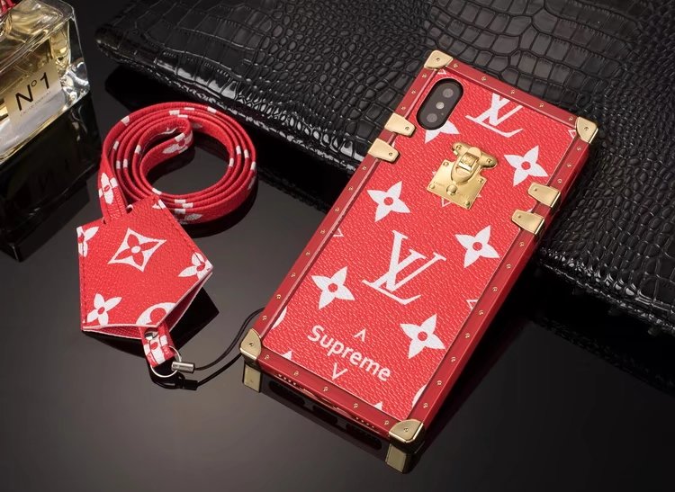 iPhone XS Max with Louis Vuitton Eye-Trunk case & medium agenda~ ⚜️ My  favorite Christmas gift~💕💕m…