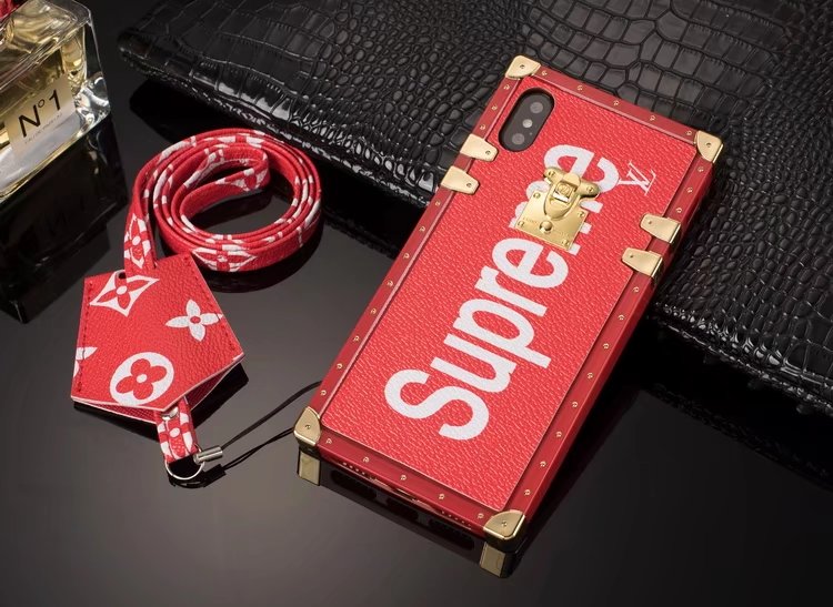 Leather iphone case Louis Vuitton x Supreme Red in Leather - 14788635
